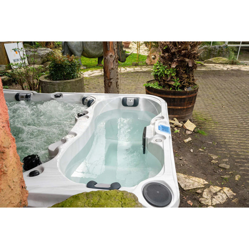Passion-Elevate-Eisbad-fur-bis-zu-6-Personen-von-obenPassion-Elevate-Eisbad-fur-bis-zu-6-Personen-im-garten_800x800